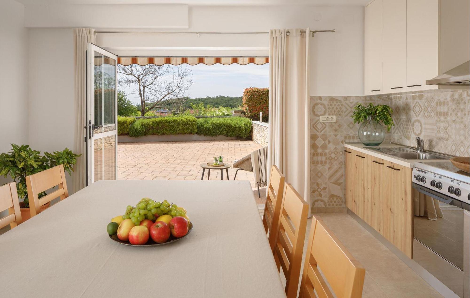 Rosy Holiday home *