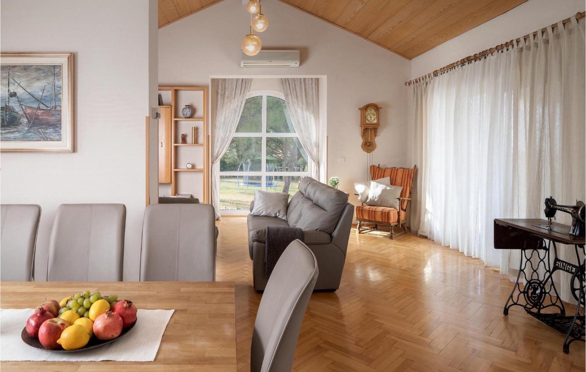 Rosy Holiday home